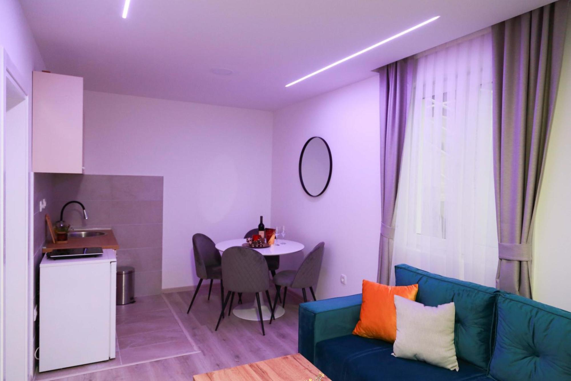 Hillside Apartments Жабляк Экстерьер фото
