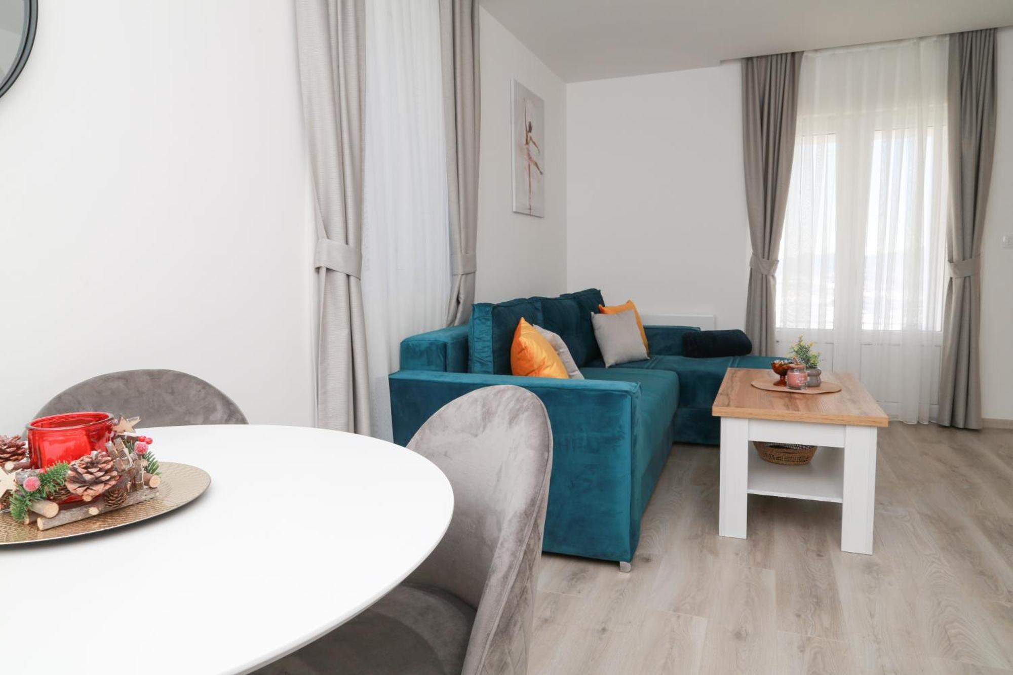 Hillside Apartments Жабляк Экстерьер фото